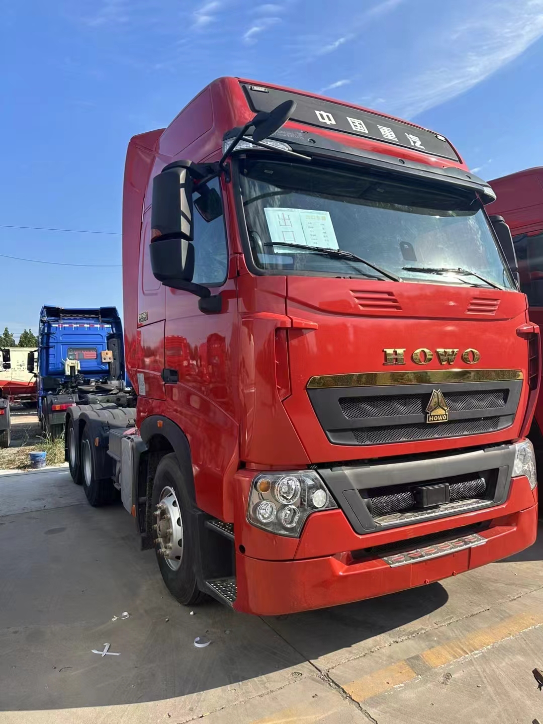 SINOTRUK HOWO T7H 460 6X4 - Gjysmë-kamion: foto 3 SINOTRUK HOWO T7H 460 6X4 - Gjysmë-kamion: foto 3