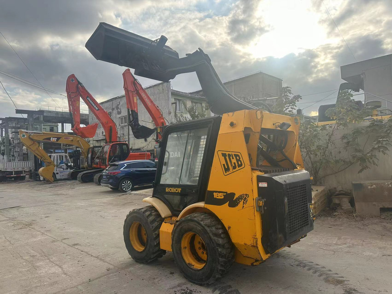 JCB 185 - Mini fadrom: foto 2 JCB 185 - Mini fadrom: foto 2