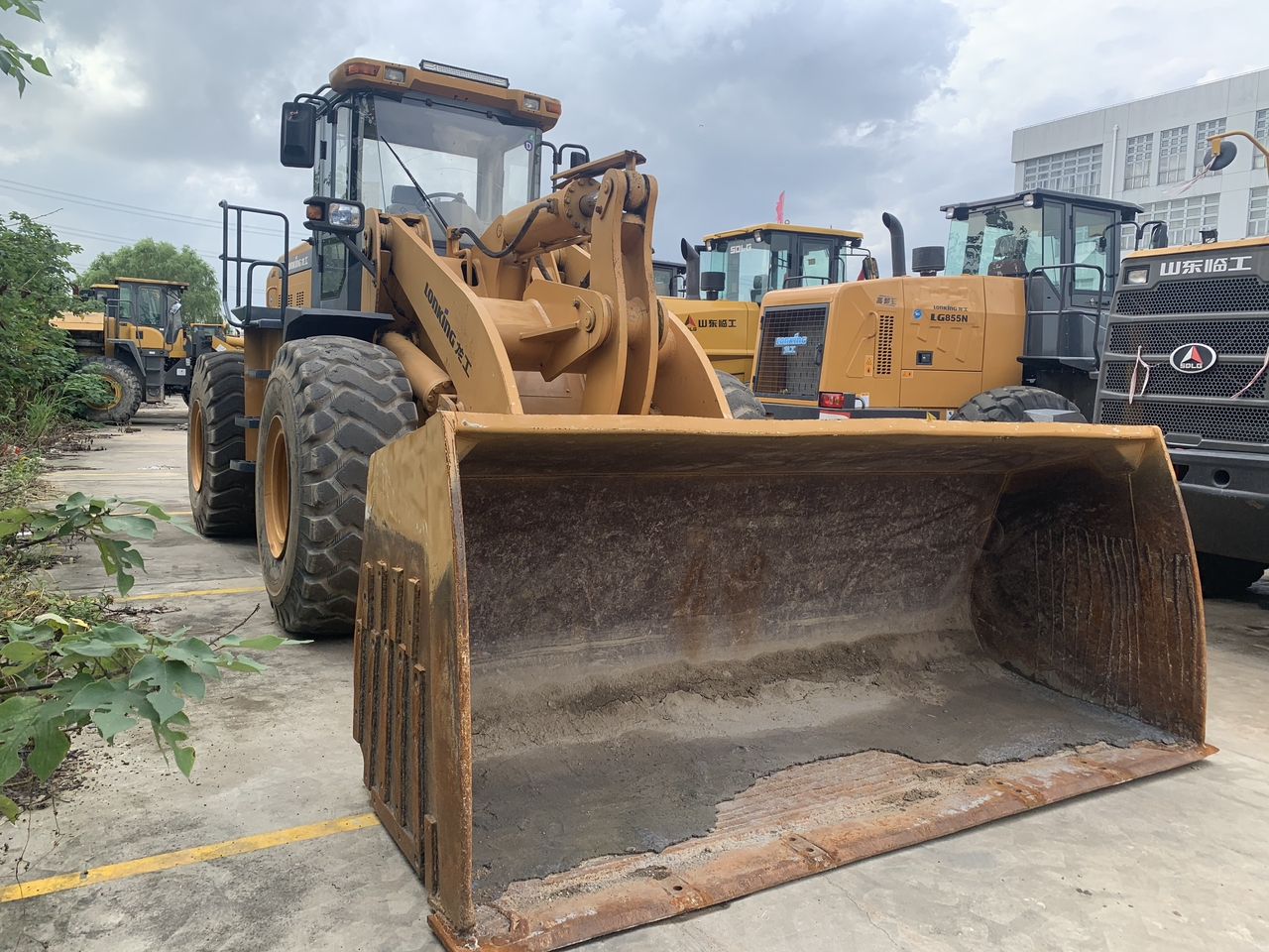 LIUGONG LG862-wheel loader - Fadrom me goma: foto 2 LIUGONG LG862-wheel loader - Fadrom me goma: foto 2