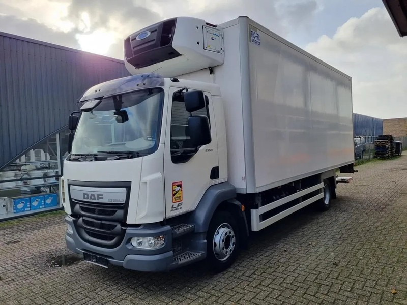 DAF LF 220 Kuhlkoffer/Carrier 750MT MULTITEMP/ LBW/ EURO 6 - Kamion frigorifer: foto 4 DAF LF 220 Kuhlkoffer/Carrier 750MT MULTITEMP/ LBW/ EURO 6 - Kamion frigorifer: foto 4