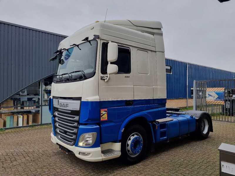 DAF XF 106.440 EURO 6/ Intarder/ Webasto/ ADR / Klima - Gjysmë-kamion: foto 4 DAF XF 106.440 EURO 6/ Intarder/ Webasto/ ADR / Klima - Gjysmë-kamion: foto 4