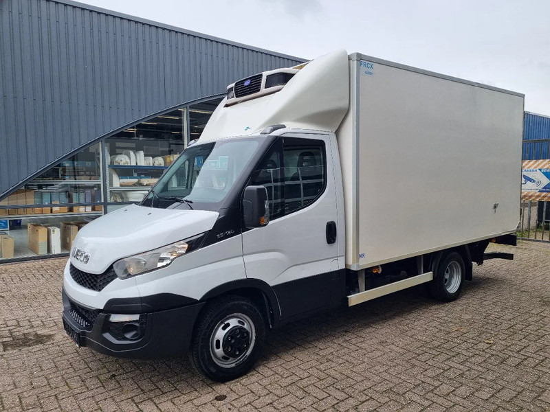 Iveco Daily 35C13 Koelkoffer Carrier Pulsor 400 -20C / +20C LBW Euro 6 - Furgon frigorifer: foto 5 Iveco Daily 35C13 Koelkoffer Carrier Pulsor 400 -20C / +20C LBW Euro 6 - Furgon frigorifer: foto 5