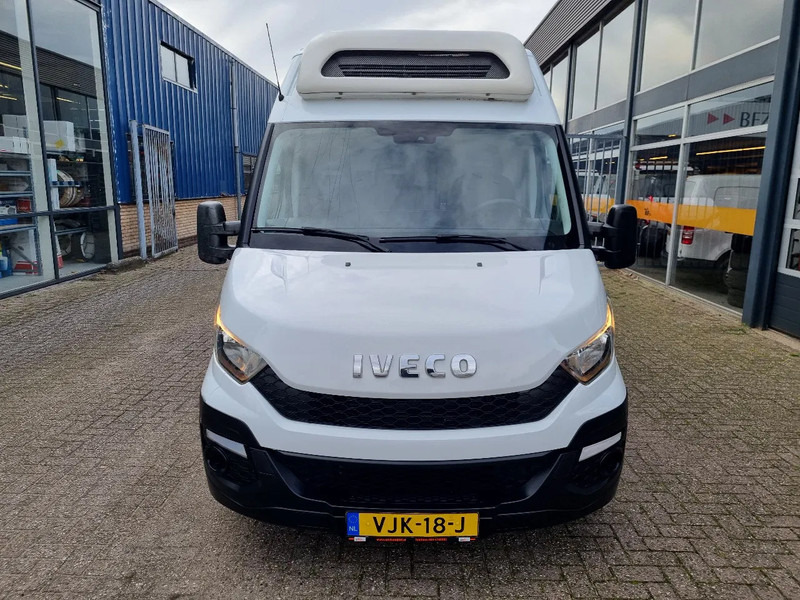 Iveco Daily 35S17 3.0D Koelwagen TK V300MAX st 230V +20C / -20C - Furgon frigorifer: foto 3 Iveco Daily 35S17 3.0D Koelwagen TK V300MAX st 230V +20C / -20C - Furgon frigorifer: foto 3