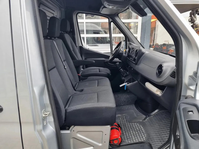 Mercedes-Benz Sprinter 314 CDI L2H2 EURO 6/ Airco/ Navi/ Camera - Furgon: foto 2 Mercedes-Benz Sprinter 314 CDI L2H2 EURO 6/ Airco/ Navi/ Camera - Furgon: foto 2