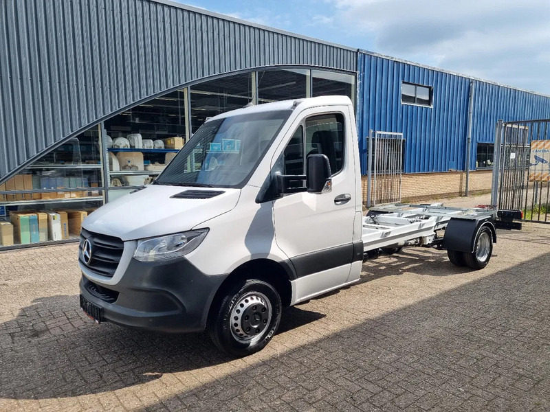 Mercedes-Benz Sprinter 516 CDI Chassis Cabine 4.33 WB GVW 3500 kg Euro 6 - Kamioncine me karroceri: foto 4 Mercedes-Benz Sprinter 516 CDI Chassis Cabine 4.33 WB GVW 3500 kg Euro 6 - Kamioncine me karroceri: foto 4