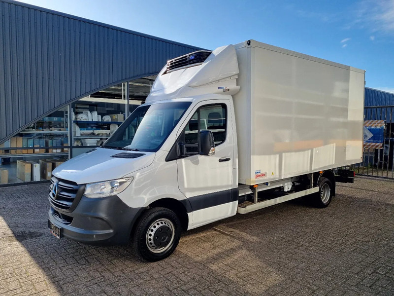 Mercedes-Benz Sprinter 516 CDI Kuhlkoffer/ Carrier/ 8 PALLETS/ EURO 6D - Furgon frigorifer: foto 4 Mercedes-Benz Sprinter 516 CDI Kuhlkoffer/ Carrier/ 8 PALLETS/ EURO 6D - Furgon frigorifer: foto 4