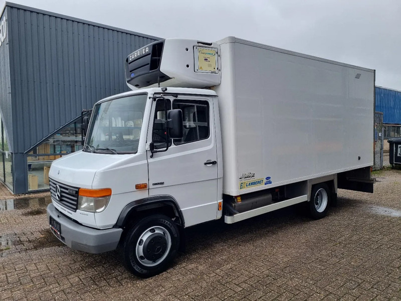 Mercedes-Benz Vario 816D/ Kuhlkoffer/ Carrier Supra 750mt/ Trennwand - Kamion frigorifer: foto 4 Mercedes-Benz Vario 816D/ Kuhlkoffer/ Carrier Supra 750mt/ Trennwand - Kamion frigorifer: foto 4