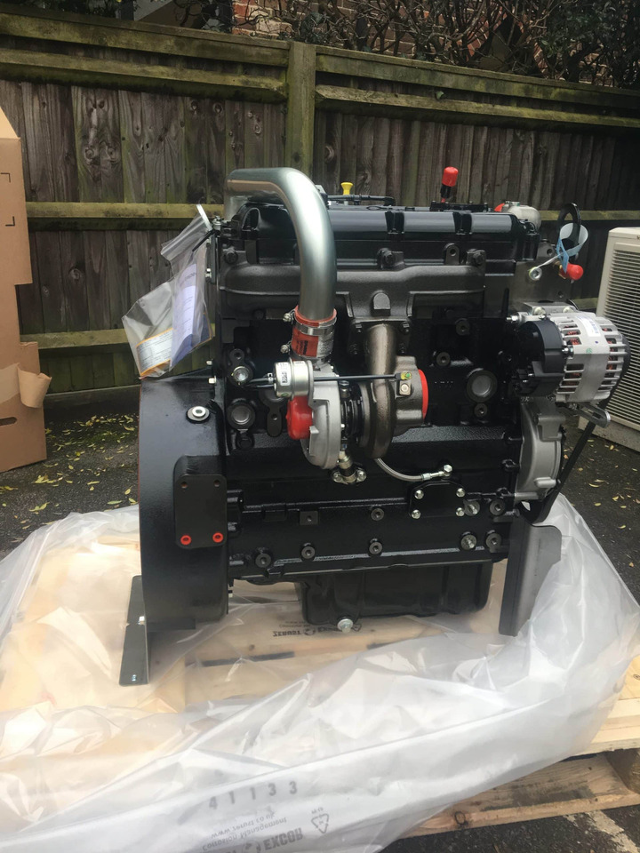 Perkins 1104D-44T 70kW NL Build Industrial Spec Engine - Motori: foto 4 Perkins 1104D-44T 70kW NL Build Industrial Spec Engine - Motori: foto 4