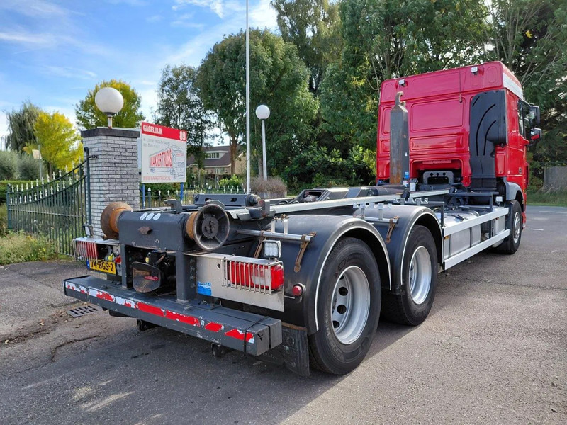 DAF XF 460 Manuel Gearbox 6x2 Container Truck - Kamion vetëngarkues: foto 3 DAF XF 460 Manuel Gearbox 6x2 Container Truck - Kamion vetëngarkues: foto 3