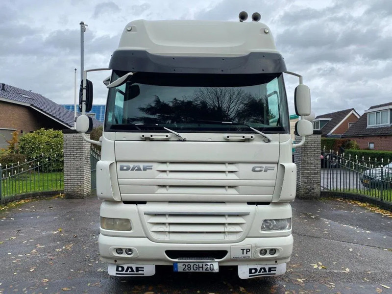 DAF CF 85.410 85CF 410 AUTOMATIC - Gjysmë-kamion: foto 2 DAF CF 85.410 85CF 410 AUTOMATIC - Gjysmë-kamion: foto 2
