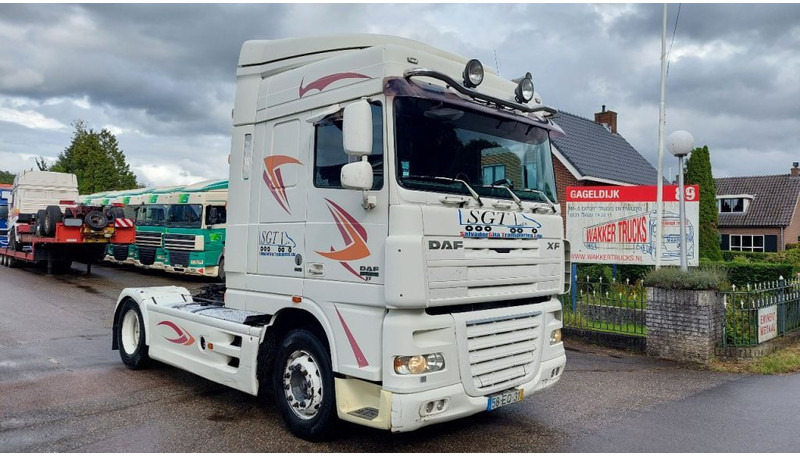 DAF XF 105.410 Retarder - Gjysmë-kamion: foto 2 DAF XF 105.410 Retarder - Gjysmë-kamion: foto 2