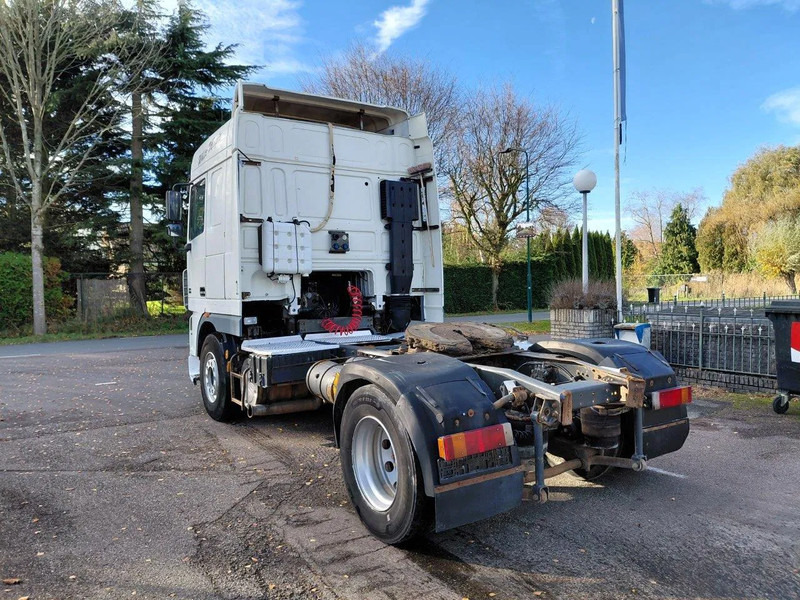 DAF XF 95.430 4x2 MANUAL ZF GEARBOX !! EURO 3 Engine !! - Gjysmë-kamion: foto 4 DAF XF 95.430 4x2 MANUAL ZF GEARBOX !! EURO 3 Engine !! - Gjysmë-kamion: foto 4