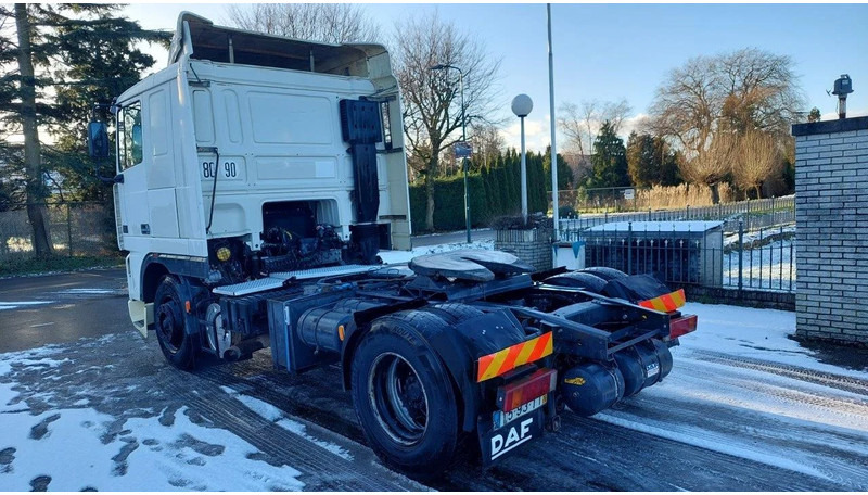DAF XF 95.430 EURO 2 MANUAL GEARBOX - Gjysmë-kamion: foto 4 DAF XF 95.430 EURO 2 MANUAL GEARBOX - Gjysmë-kamion: foto 4