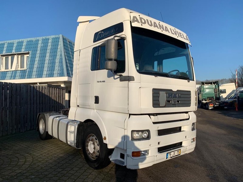 MAN TGA 18.480 6 HEAD ENGINE AUTOMATIC RETARDER - Gjysmë-kamion: foto 1 MAN TGA 18.480 6 HEAD ENGINE AUTOMATIC RETARDER - Gjysmë-kamion: foto 1