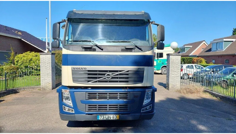 Volvo FH 12.420 - Gjysmë-kamion: foto 5 Volvo FH 12.420 - Gjysmë-kamion: foto 5