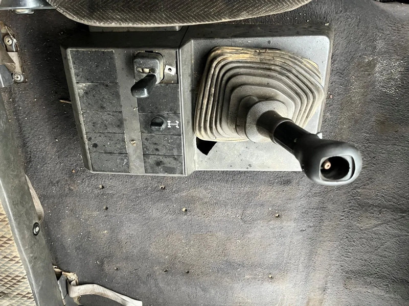 Kamion me karroceri të hapur Mercedes-Benz SK 1850 V8 MANUAL GEARBOX BIG AXLE FULL STEEL SPRING RETARDER: foto 18