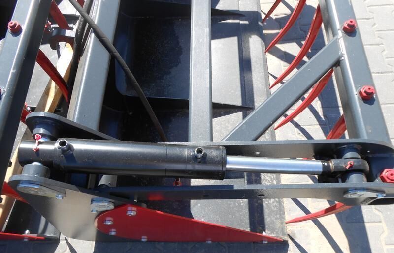 Metal-Technik Łycho-krokodyl 1,6 m* - Kovë, Pajisje silose për Makineri bujqësore: foto 4 Metal-Technik Łycho-krokodyl 1,6 m* - Kovë, Pajisje silose për Makineri bujqësore: foto 4