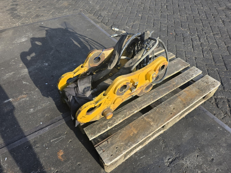 Liebherr likufix sw33 liebherr likufix sw 33 - Bashkues i shpejtë për Makineri ndërtimi: foto 3 Liebherr likufix sw33 liebherr likufix sw 33 - Bashkues i shpejtë për Makineri ndërtimi: foto 3
