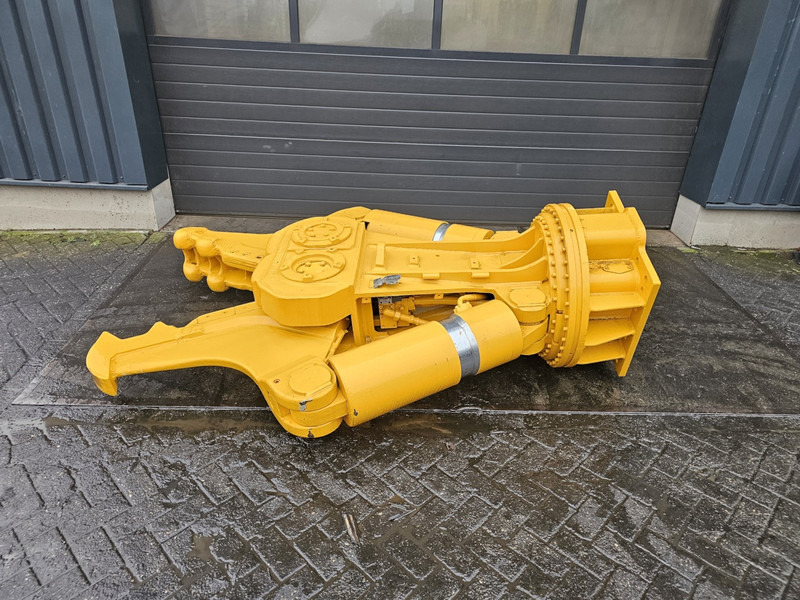 Epiroc atlas copco kruppcc3000 crusher atlas copco cc epiroc - Tranxha demolimi: foto 1 Epiroc atlas copco kruppcc3000 crusher atlas copco cc epiroc - Tranxha demolimi: foto 1