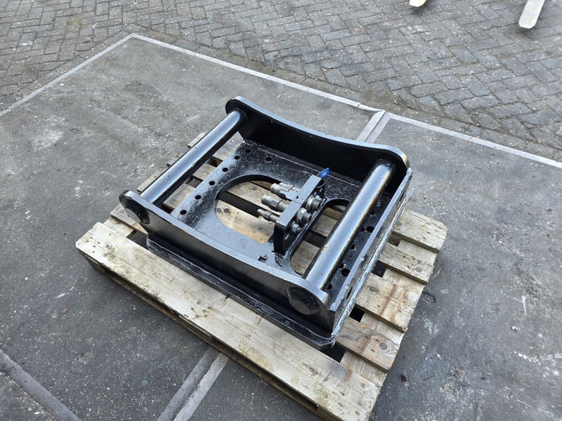 Fuchs fqc sennebogen adaptor plate FQC liebherr sennebogen fqc plate shear - Bashkues i shpejtë për Makineri ndërtimi: foto 4 Fuchs fqc sennebogen adaptor plate FQC liebherr sennebogen fqc plate shear - Bashkues i shpejtë për Makineri ndërtimi: foto 4