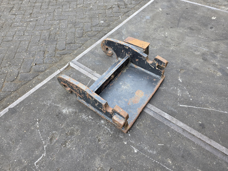 Kopplaat cw30 cw 40 adaptorplate cw30 cw40 - Bashkues i shpejtë për Makineri ndërtimi: foto 4 Kopplaat cw30 cw 40 adaptorplate cw30 cw40 - Bashkues i shpejtë për Makineri ndërtimi: foto 4
