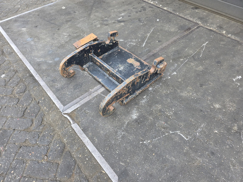 Kopplaat cw30 cw 40 adaptorplate cw30 cw40 - Bashkues i shpejtë për Makineri ndërtimi: foto 1 Kopplaat cw30 cw 40 adaptorplate cw30 cw40 - Bashkues i shpejtë për Makineri ndërtimi: foto 1