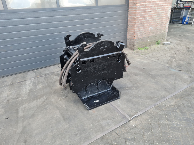 Trilblok cw 30 vibration plate dehaco npk verachtert cat - Pllakë vibratori: foto 2 Trilblok cw 30 vibration plate dehaco npk verachtert cat - Pllakë vibratori: foto 2