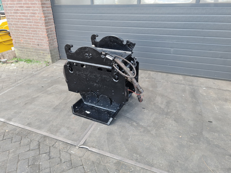 Trilblok cw 30 vibration plate dehaco npk verachtert cat - Pllakë vibratori: foto 1 Trilblok cw 30 vibration plate dehaco npk verachtert cat - Pllakë vibratori: foto 1