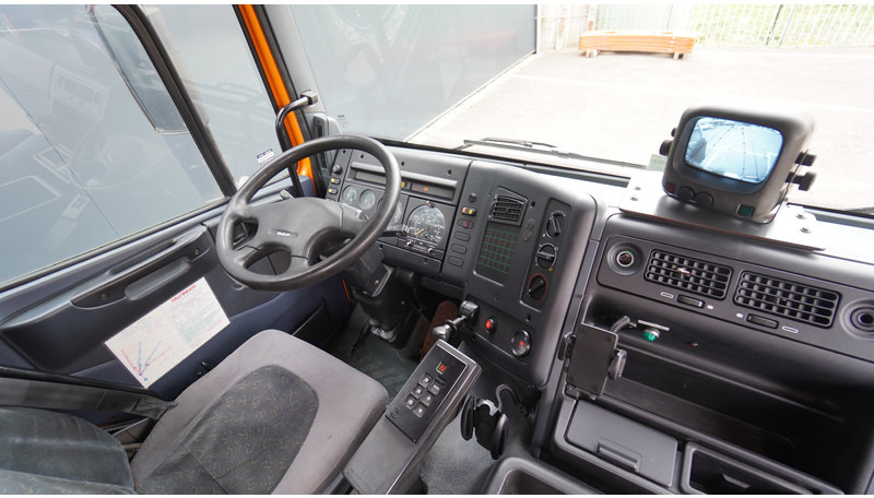 DAF CF 65.210 HOOKARM SYSTEM WITH PALFINGER PK 9501 CRANE - Kamion me vinç: foto 5 DAF CF 65.210 HOOKARM SYSTEM WITH PALFINGER PK 9501 CRANE - Kamion me vinç: foto 5