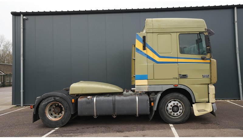 DAF XF 95.430 EURO 3 MANUAL GEARBOX - Gjysmë-kamion: foto 2 DAF XF 95.430 EURO 3 MANUAL GEARBOX - Gjysmë-kamion: foto 2