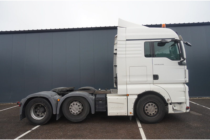MAN TGX 26.440 6X2 684.200KM - Gjysmë-kamion: foto 2 MAN TGX 26.440 6X2 684.200KM - Gjysmë-kamion: foto 2