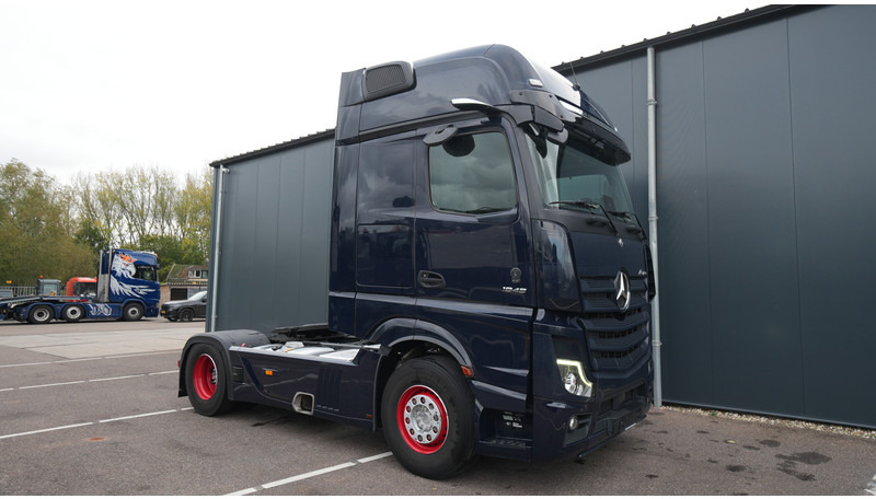 Mercedes-Benz ACTROS 1945 GIGASPACE 684.000KM - Gjysmë-kamion: foto 4 Mercedes-Benz ACTROS 1945 GIGASPACE 684.000KM - Gjysmë-kamion: foto 4