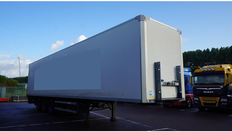 Groenewegen 3 AXLE CLOSED BOX - Gjysmë rimorkio me vagonetë të mbyllur: foto 3 Groenewegen 3 AXLE CLOSED BOX - Gjysmë rimorkio me vagonetë të mbyllur: foto 3