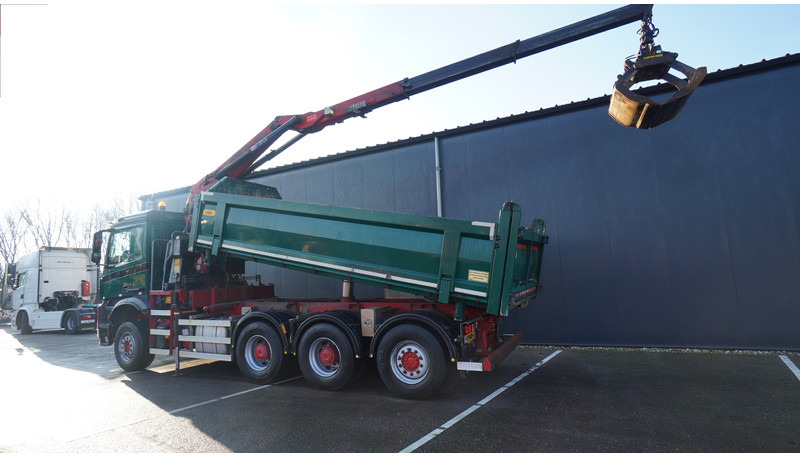 Mercedes-Benz AROCS 3542 8X4 2 SIDE TIPPER WITH HMF Z 1943 CRANE 407.000KM - Kamion me vinç: foto 3 Mercedes-Benz AROCS 3542 8X4 2 SIDE TIPPER WITH HMF Z 1943 CRANE 407.000KM - Kamion me vinç: foto 3