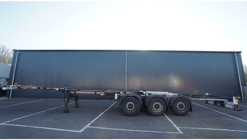 Renders 3 AXLE EXTENDABLE CONTAINER TRANSPORT TRAILER - Transportjer kontejnerësh/ Gjysmë rimorkio me karroceri të çmontueshme: foto 1 Renders 3 AXLE EXTENDABLE CONTAINER TRANSPORT TRAILER - Transportjer kontejnerësh/ Gjysmë rimorkio me karroceri të çmontueshme: foto 1