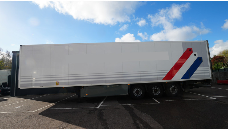 Schmitz Cargobull 3 AXLE FRIGO TRAILER WITH THERMO KING BI-TEMP - Gjysmë rimorkio frigorifer: foto 1 Schmitz Cargobull 3 AXLE FRIGO TRAILER WITH THERMO KING BI-TEMP - Gjysmë rimorkio frigorifer: foto 1