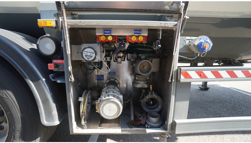 Schrader 3 AXLE ADR CHEMIE TANK TRAILER 40.000LTR - Gjysmë rimorkio me bot: foto 5 Schrader 3 AXLE ADR CHEMIE TANK TRAILER 40.000LTR - Gjysmë rimorkio me bot: foto 5