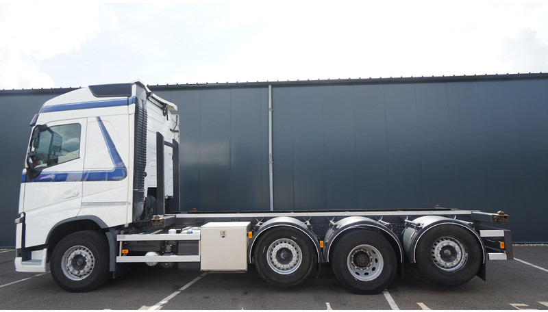 Volvo FH 460 8X2 20 FT CONTAINER TRANSPORT TRUCK - Transportjer kontejnerësh/ Kamion me karroceri të çmontueshme: foto 1 Volvo FH 460 8X2 20 FT CONTAINER TRANSPORT TRUCK - Transportjer kontejnerësh/ Kamion me karroceri të çmontueshme: foto 1