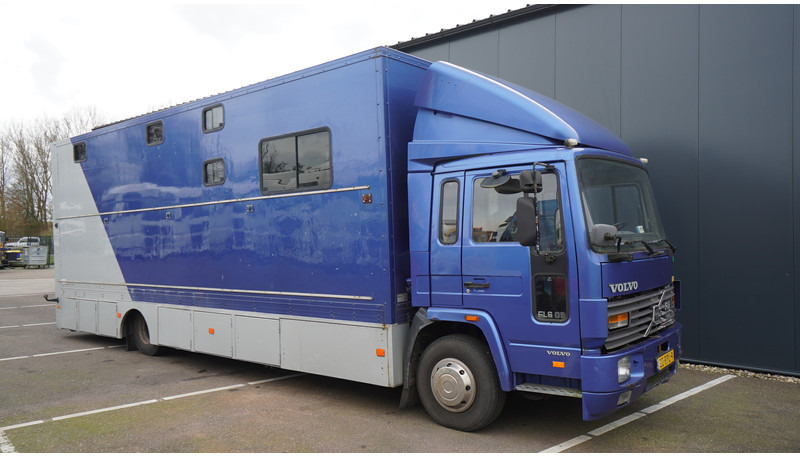 Volvo FL 6-9 HORSE TRANSPORT 341.000KM MANUAL GEARBOX - Kamion për kuaj: foto 4 Volvo FL 6-9 HORSE TRANSPORT 341.000KM MANUAL GEARBOX - Kamion për kuaj: foto 4