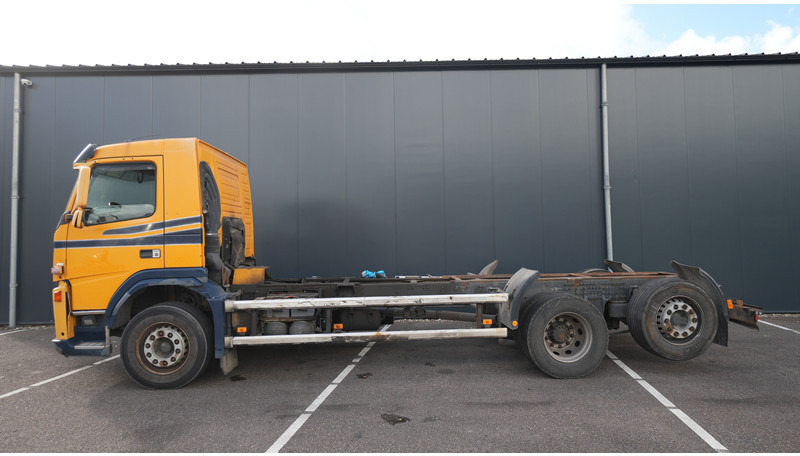 Volvo FM9 340 6X2 CHASSIS EURO 5 480000KM - Kamion kabinë-shasi: foto 1 Volvo FM9 340 6X2 CHASSIS EURO 5 480000KM - Kamion kabinë-shasi: foto 1