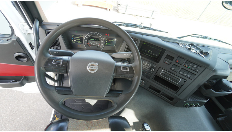 Volvo FMX 460 8X4 OPEN BOX WITH HIAB X-HIPRO 232 E-3 CRANE - Kamion me vinç: foto 5 Volvo FMX 460 8X4 OPEN BOX WITH HIAB X-HIPRO 232 E-3 CRANE - Kamion me vinç: foto 5