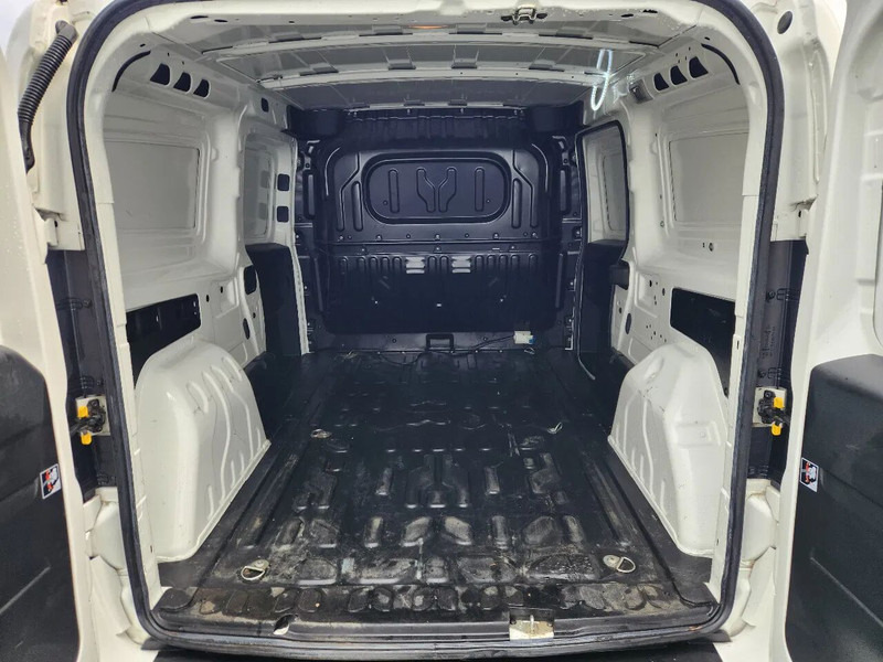 Fiat Doblò Maxi, 2017, 135000km, Airco, L2H1, Parkingsens - Furgon i vogël: foto 2 Fiat Doblò Maxi, 2017, 135000km, Airco, L2H1, Parkingsens - Furgon i vogël: foto 2