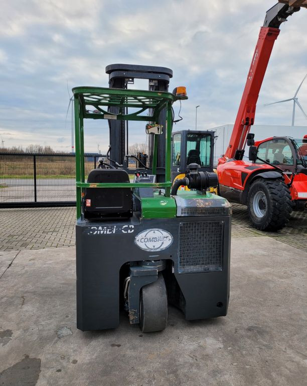 Combilift C3000CB - Pirun më naftë: foto 3 Combilift C3000CB - Pirun më naftë: foto 3