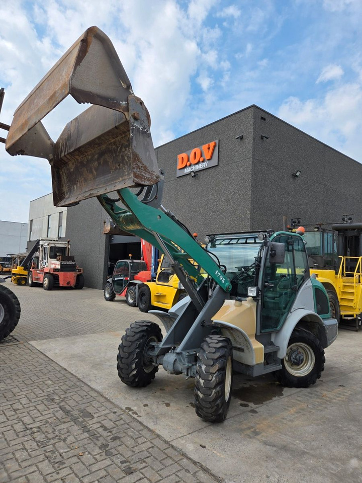 Kramer 352 - Fadrom me goma: foto 1 Kramer 352 - Fadrom me goma: foto 1