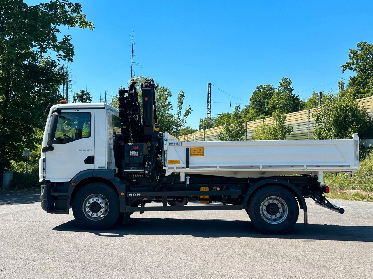 MAN TGM 18.320 4x2 Euro6e Hiab X-HiDuo 138DS-4 - Kamion vetëshkarkues, Kamion me vinç: foto 3 MAN TGM 18.320 4x2 Euro6e Hiab X-HiDuo 138DS-4 - Kamion vetëshkarkues, Kamion me vinç: foto 3