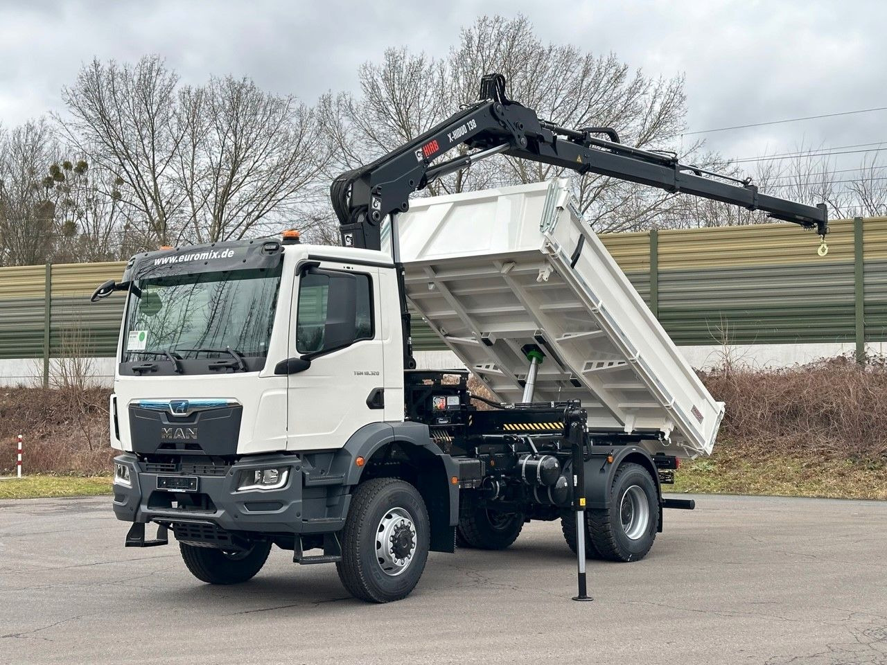 MAN TGM 18.320 4x4 Euro6e Hiab X-HiDuo 138DS-3 - Kamion vetëshkarkues, Kamion me vinç: foto 1 MAN TGM 18.320 4x4 Euro6e Hiab X-HiDuo 138DS-3 - Kamion vetëshkarkues, Kamion me vinç: foto 1