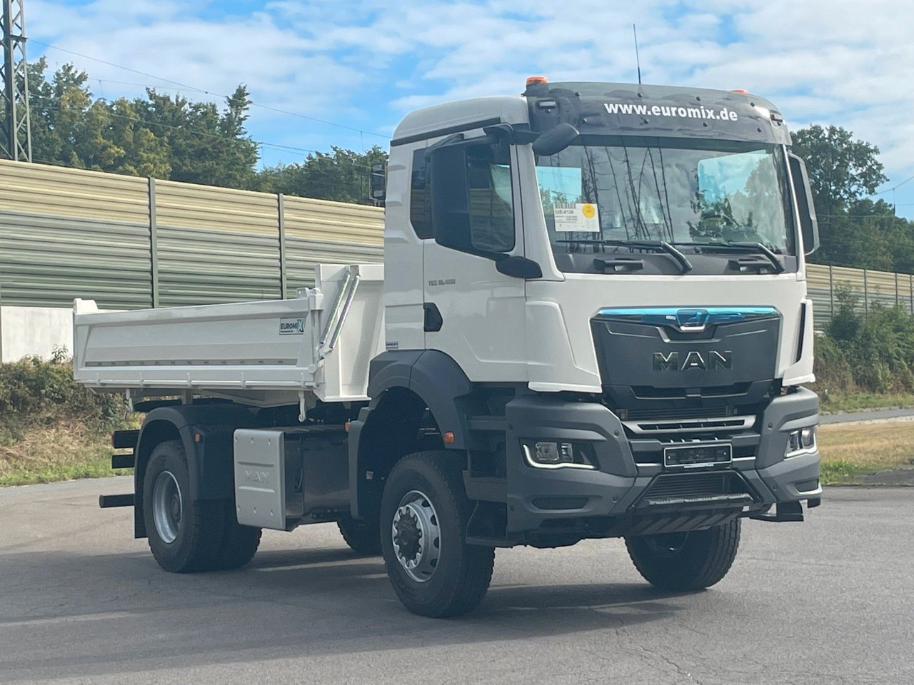 MAN TGS 18.400 TG3 4x4 Euro6e 3-Seiten-Kippe Euromix - Kamion vetëshkarkues: foto 3 MAN TGS 18.400 TG3 4x4 Euro6e 3-Seiten-Kippe Euromix - Kamion vetëshkarkues: foto 3