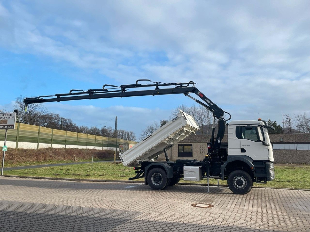 MAN TGS 18.400 TG3 4x4 Euro6e Hiab X-HiDuo 138DS-4 - Kamion vetëshkarkues, Kamion me vinç: foto 5 MAN TGS 18.400 TG3 4x4 Euro6e Hiab X-HiDuo 138DS-4 - Kamion vetëshkarkues, Kamion me vinç: foto 5