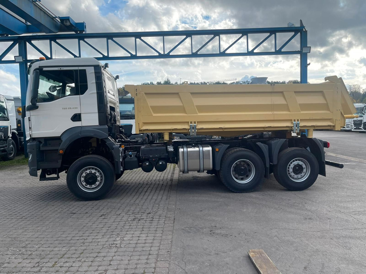 MAN TGS 28.440 6x4-4 / 3-Seiten- Kipper EuromixMTP - Kamion vetëshkarkues: foto 2 MAN TGS 28.440 6x4-4 / 3-Seiten- Kipper EuromixMTP - Kamion vetëshkarkues: foto 2
