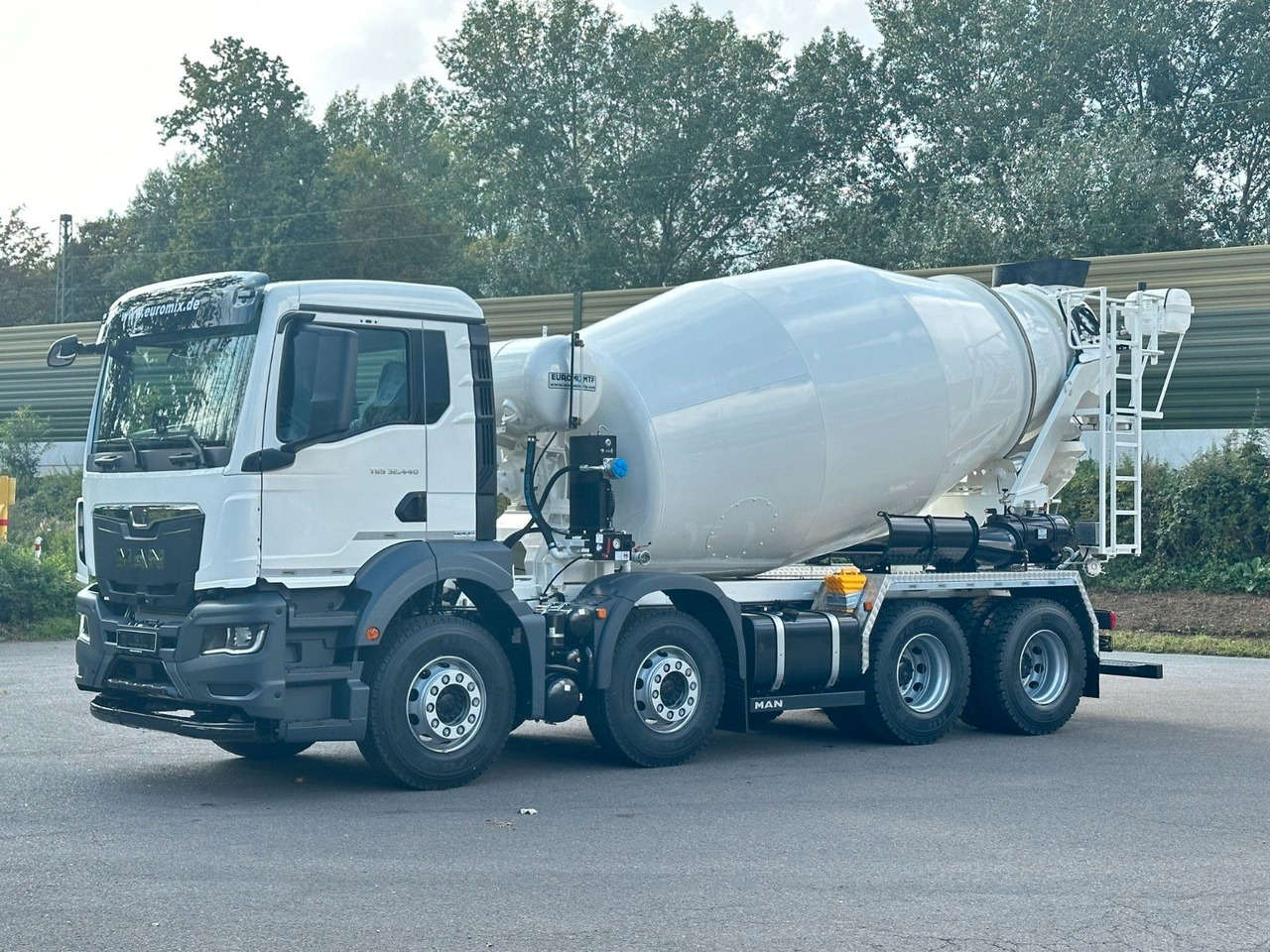 MAN TGS 32.440 8x4 / Euromix MTP EM 9 L - Autobetoniere: foto 1 MAN TGS 32.440 8x4 / Euromix MTP EM 9 L - Autobetoniere: foto 1